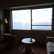 部屋から海を一望、夕日も見れました。