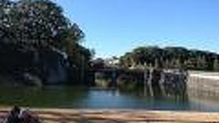 美しい洋式石造二連アーチ橋