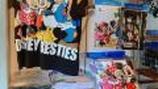 まずここでTシャツ購入