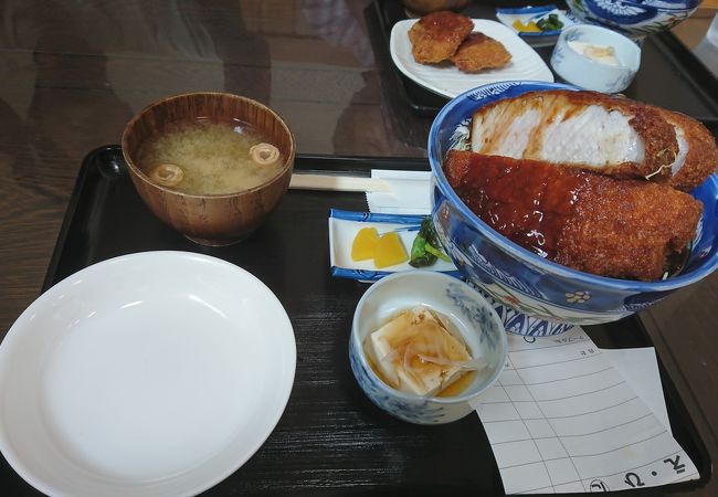 一度は食べたいごく厚くソースカツ丼