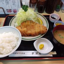 ロースかつ定食