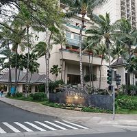 ホテル敷地入り口