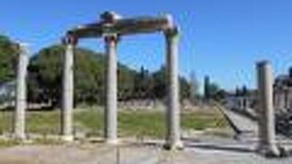 ケルスス図書館に近くに