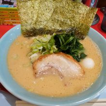 横浜家系ラーメン 清六家 石岡店