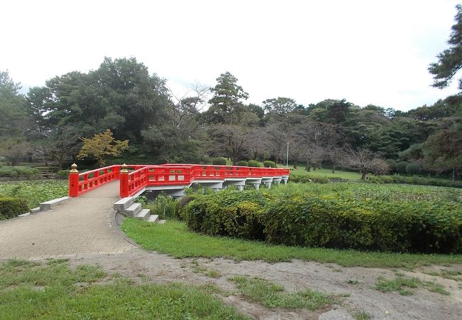 岩槻城の本丸跡地が公園として整備されています。