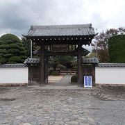 岩槻藩にかかわる人の墓があります。