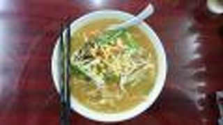 店内の雰囲気もラーメンの味も昭和風の印象