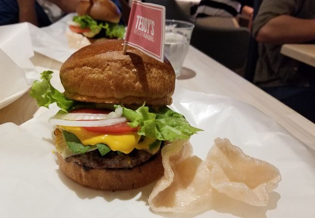 テディーズ ビガー バーガー 原宿表参道店 クチコミ アクセス 営業時間 原宿 フォートラベル