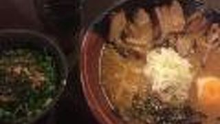 炙りチャーシューが迫力