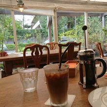 美しい雰囲気ですね。