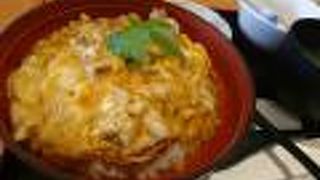 三芳PAの名古屋コーチン親子丼　鶏三和