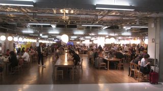 成田空港第三ターミナル フードコート