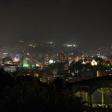 長崎の夜景も見下ろせます