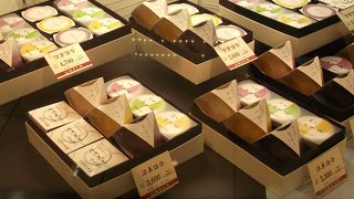 季節に合わせた和菓子