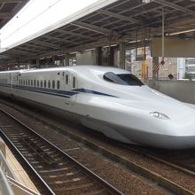 最新車両のN700S型。名古屋駅。