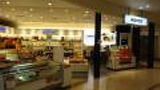 ロイズ 函館空港店