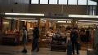 広い売り場面積