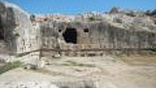 考古学遺跡も見逃せない