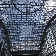 光が眩しかったです。