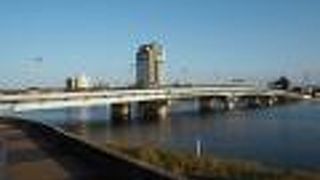 宍道湖に架かる橋