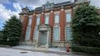 赤レンガの銀行♪