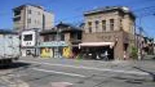 いろんなお店があります