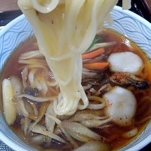 鴨でんでんうどん700円