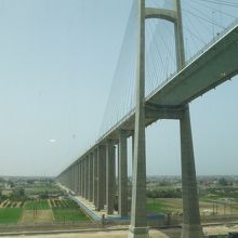 ムバーラク平和橋　（エジプト-日本 友好橋）