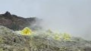 火山活動を感じることができます。