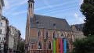 レンガ造りの小さな教会