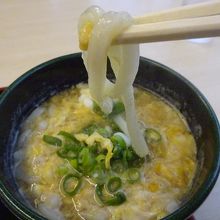 卵とじうどん。個人的に、気に入った味でした。