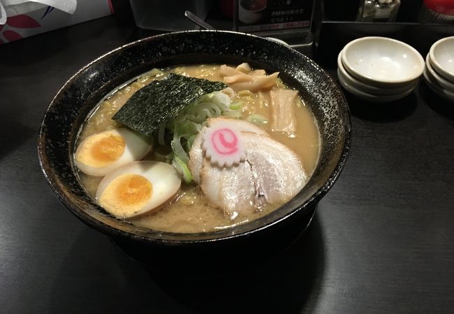 味噌豚骨ラーメン