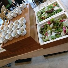 サラダビュッフェ