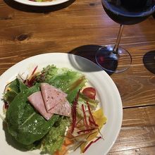 前菜のハムむ美味しい