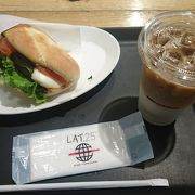 羽田空港第１のカフェ