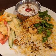 タイ料理もインド料理も食べられるお店。