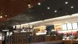 駅ナカのカフェ