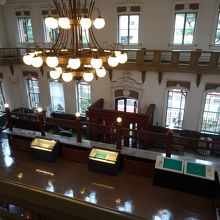 元銀行の面影が。