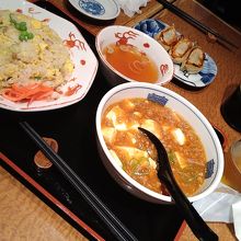麻婆豆腐とチャーハンセット