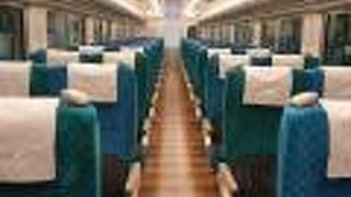 新型車両に乗車