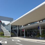 宮崎市内から宮崎空港へ行く一番便利な交通手段の到着駅です!!