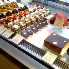 ダロワイヨ 三越銀座店