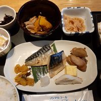 一日目の朝食。