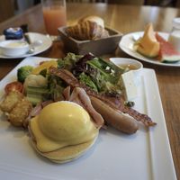 朝食の洋食プレート