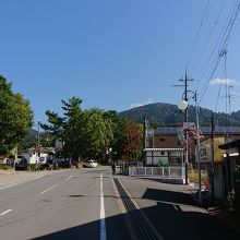 参道からの三輪山