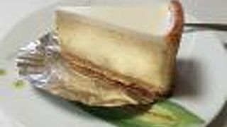 目黒川沿いにひっそりとたたずむチーズケーキの名店です。 