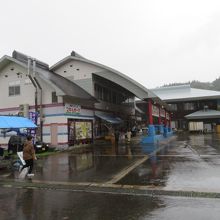 物産館です