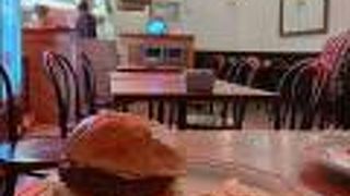 ソースもパテもおいしい