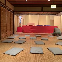 店内２階が高座