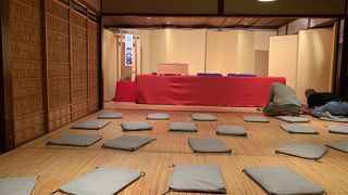 末日限定の「みそか寄席」